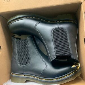 Doc Martens crazy horse black chelsea boots